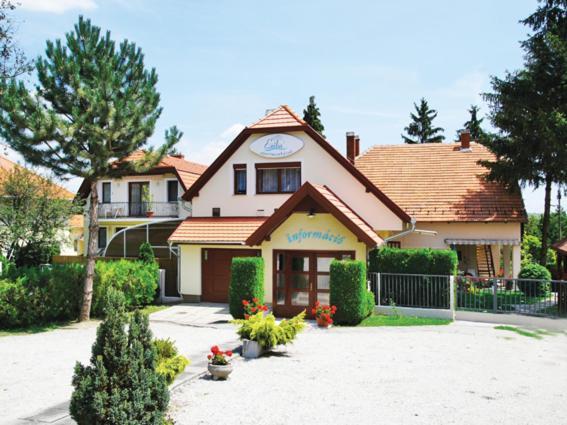 Erika Apartmanhazak Heviz Exterior photo