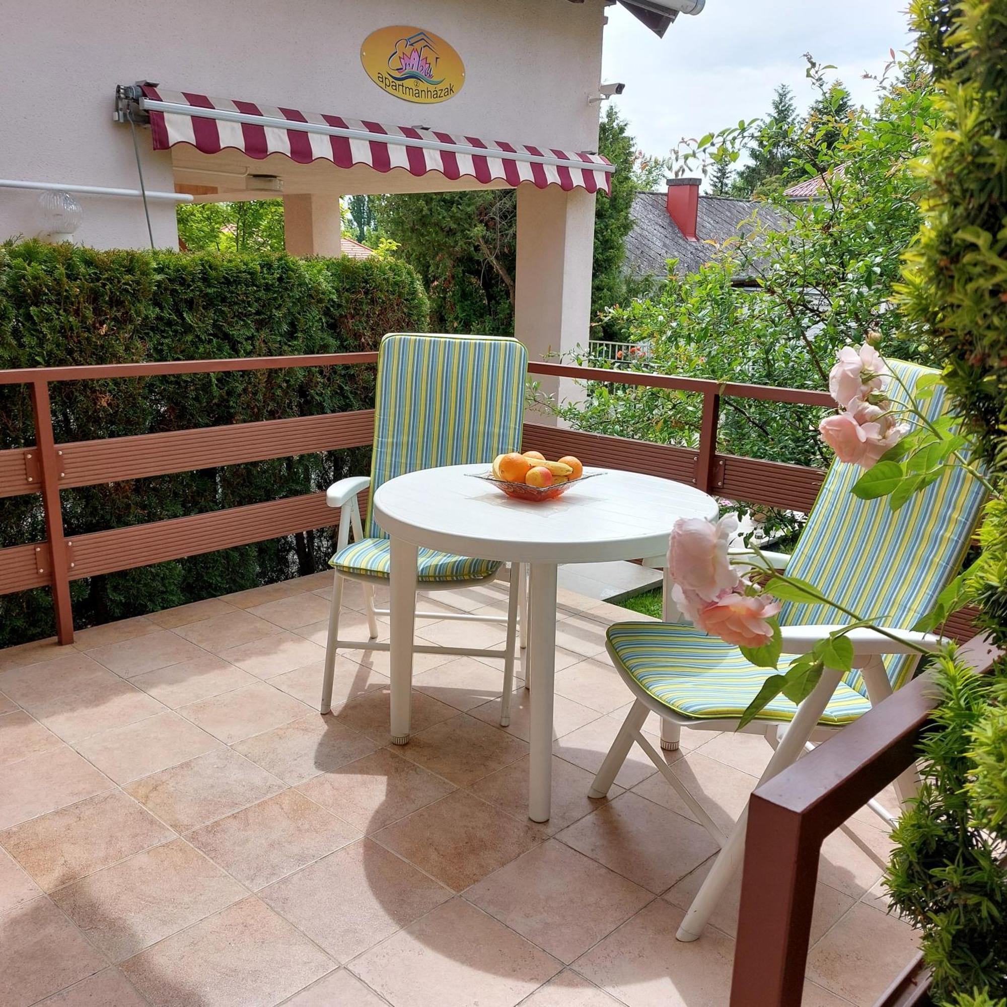 Erika Apartmanhazak Heviz Exterior photo