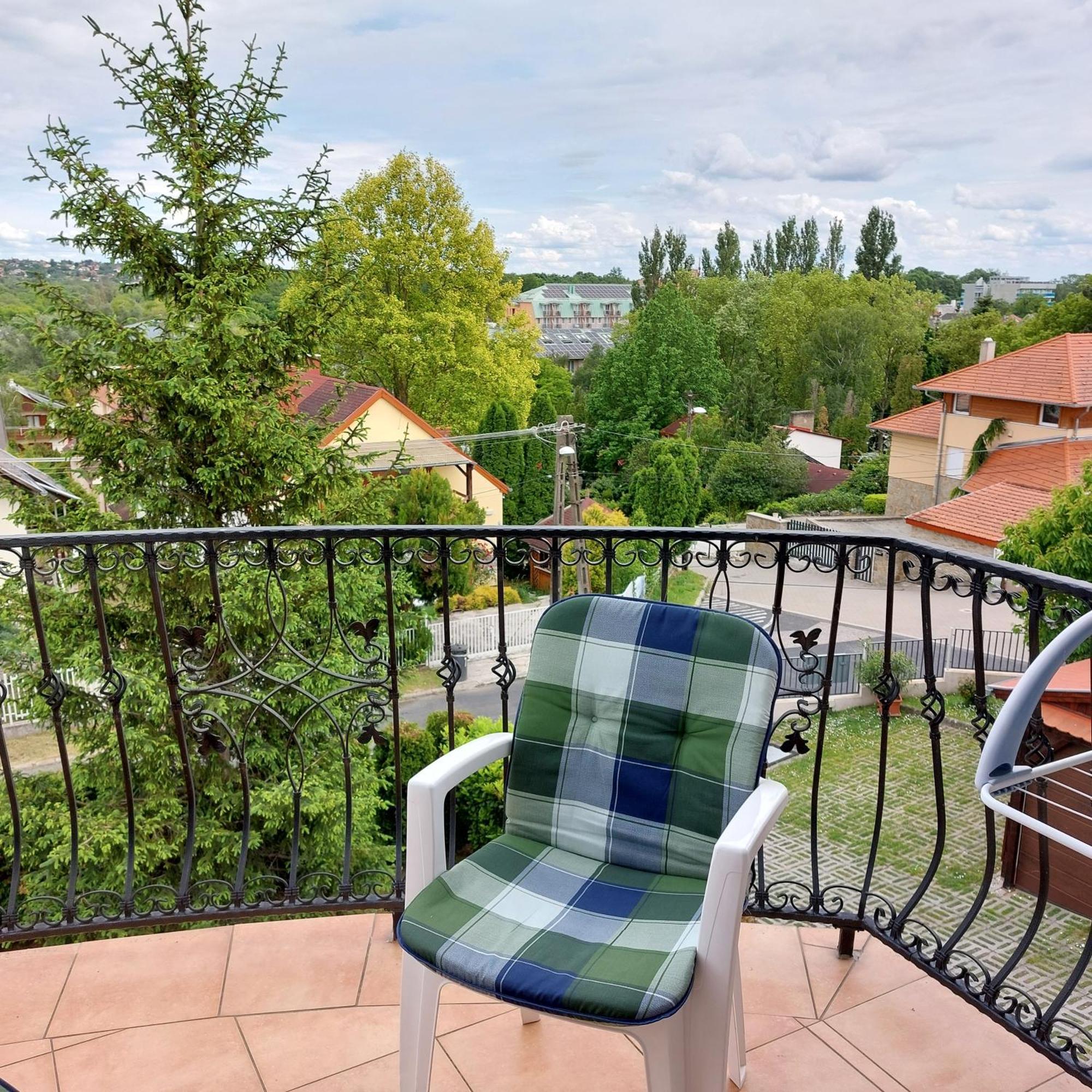 Erika Apartmanhazak Heviz Exterior photo
